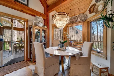 6736 Wayah Road Franklin NC 28734