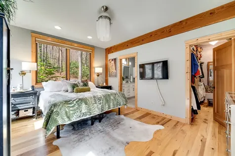 6736 Wayah Road Franklin NC 28734