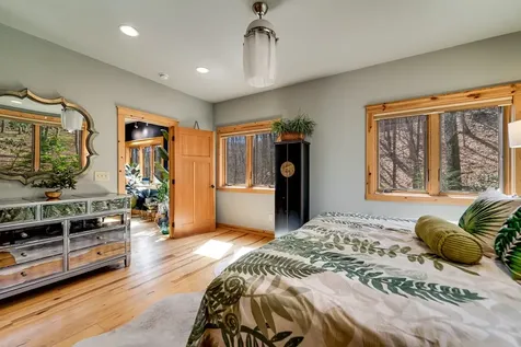 6736 Wayah Road Franklin NC 28734