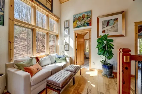 6736 Wayah Road Franklin NC 28734