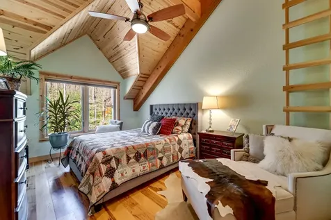 6736 Wayah Road Franklin NC 28734