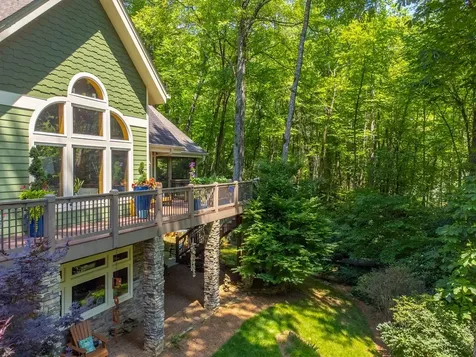 6736 Wayah Road Franklin NC 28734