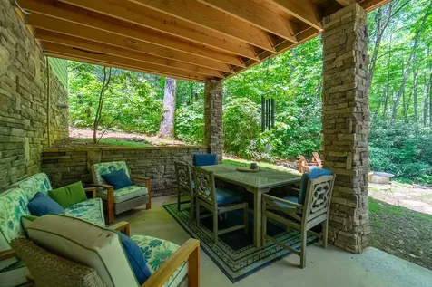 6736 Wayah Road Franklin NC 28734