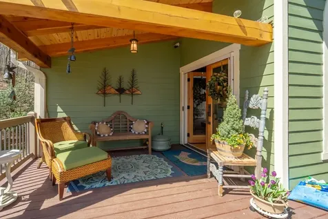 6736 Wayah Road Franklin NC 28734