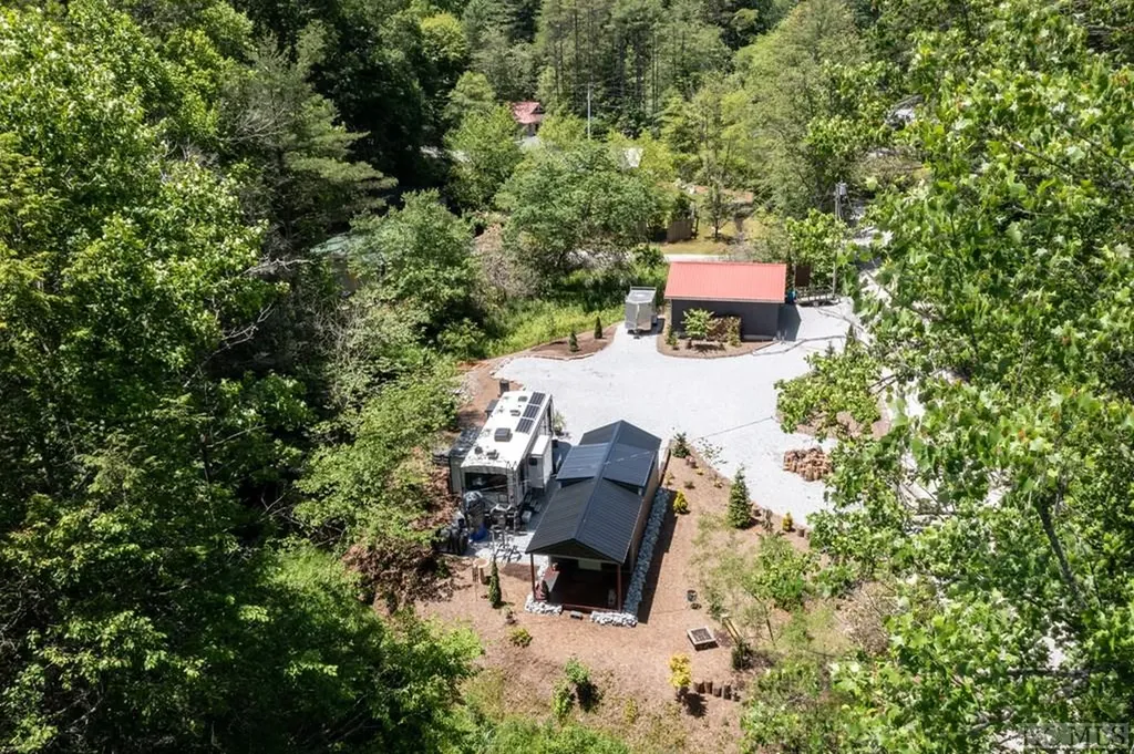 204 Lance Road Cashiers NC 28717