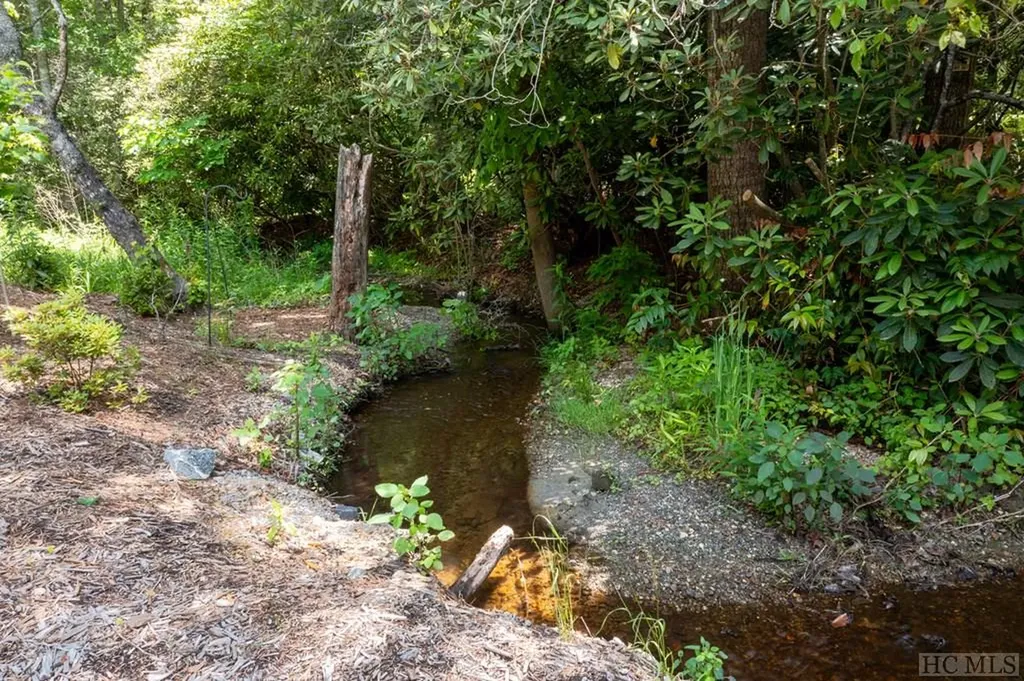 204 Lance Road Cashiers NC 28717