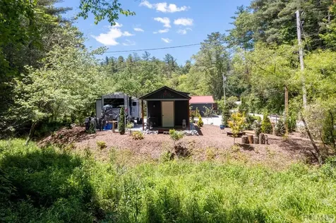 204 Lance Road Cashiers NC 28717