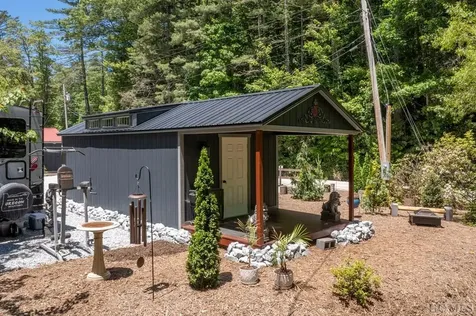 204 Lance Road Cashiers NC 28717