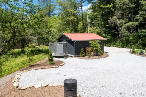204 Lance Road Cashiers NC 28717
