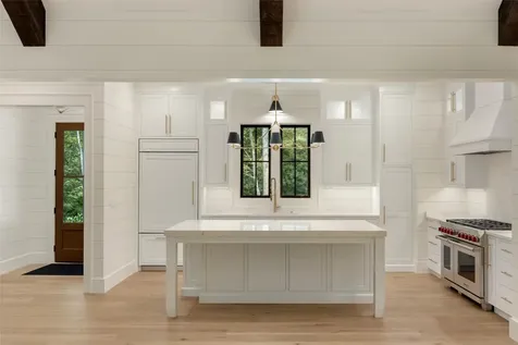 34 Crescent Trail Highlands NC 28741