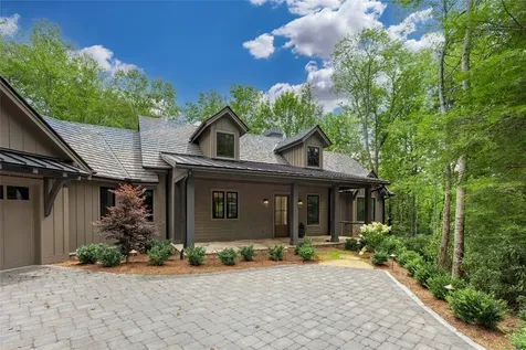 34 Crescent Trail Highlands NC 28741