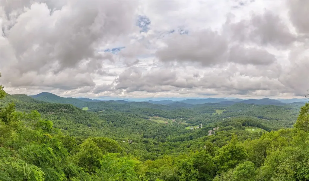 140 Envision Court Drive Highlands NC 28741