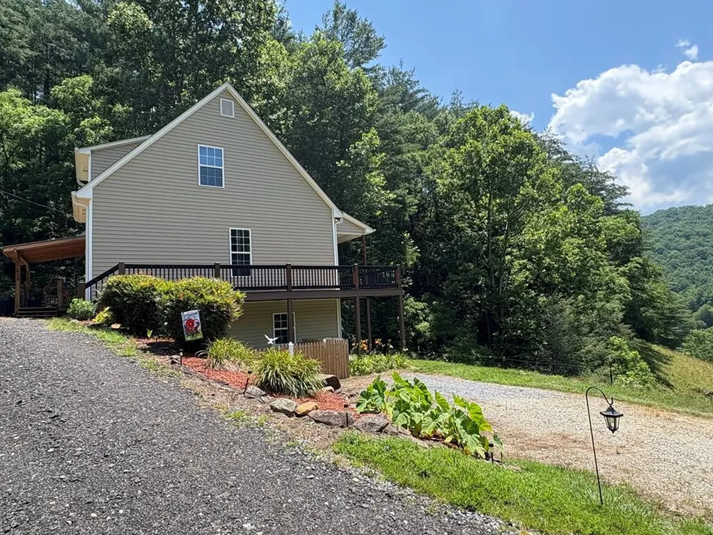 210 Triple Fork Road Cullowhee NC 28723