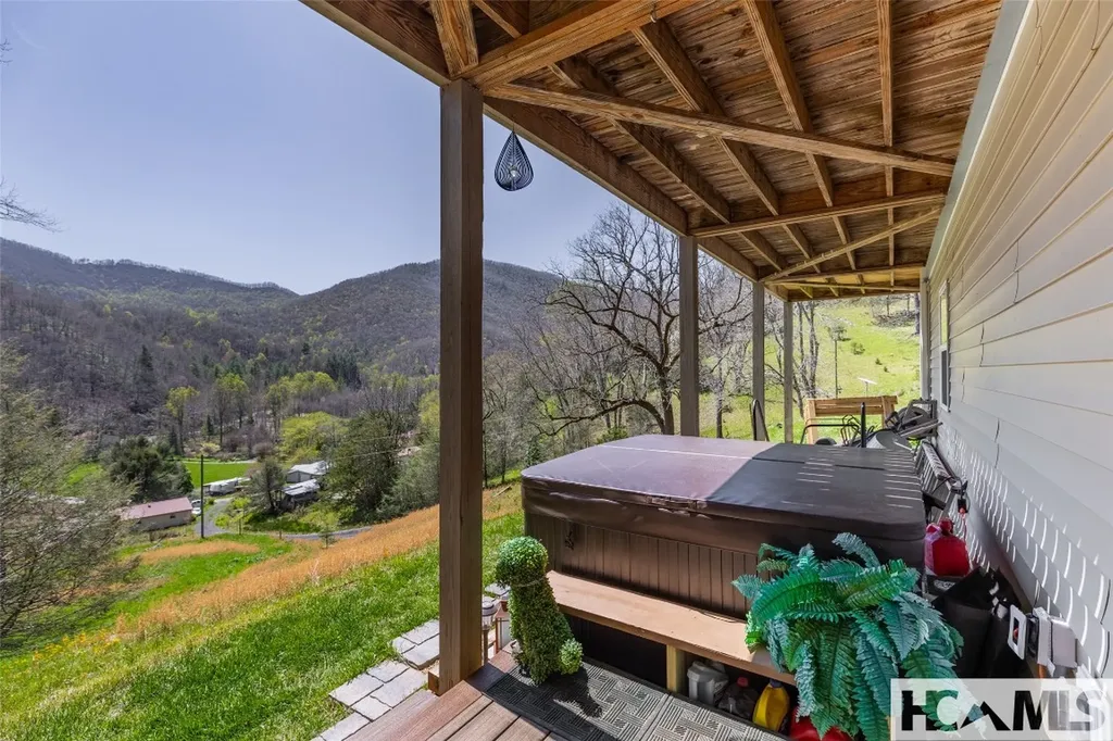 210 Triple Fork Road Cullowhee NC 28723