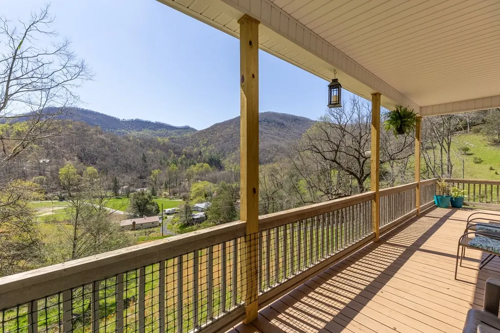 210 Triple Fork Road Cullowhee NC 28723