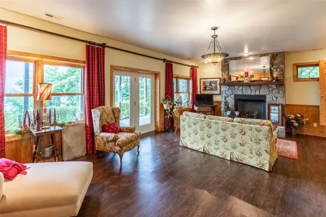 1783 W. Cliff Road Cullowhee NC 28723