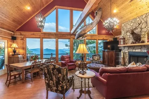 1783 W. Cliff Road Cullowhee NC 28723