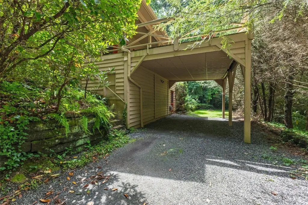 276 Dominion Road Cashiers NC 28717