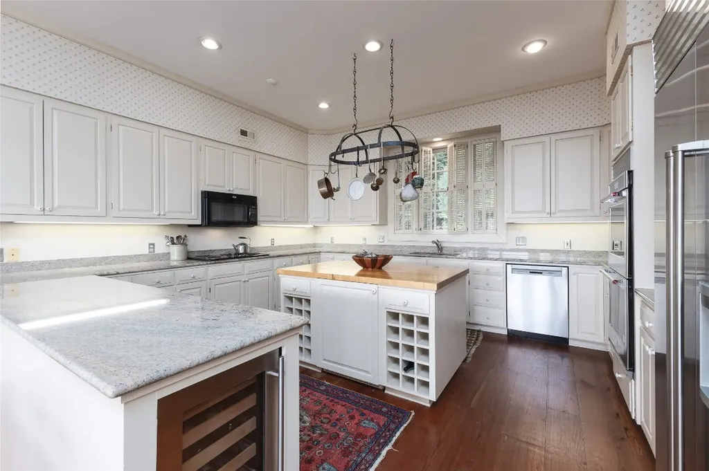 289 Lower Brushy Face Road Highlands NC 28741