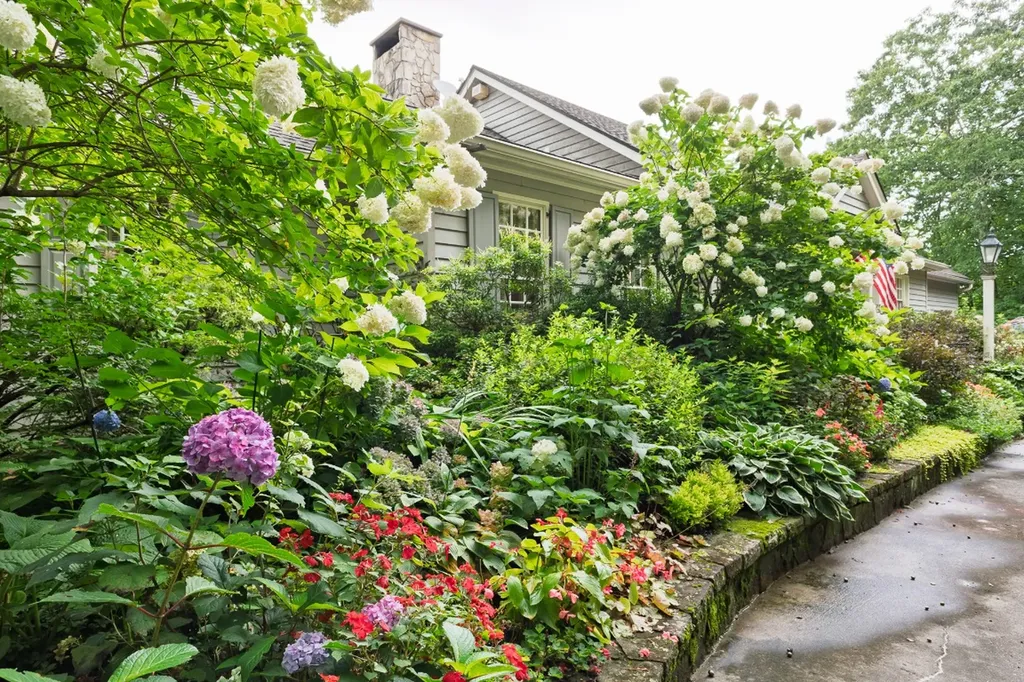 289 Lower Brushy Face Road Highlands NC 28741