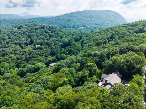 289 Lower Brushy Face Road Highlands NC 28741