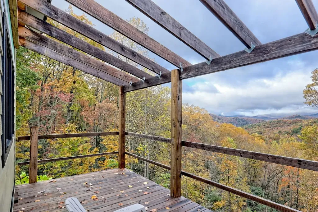 78 Natural Bridge Road Scaly Mountain NC 28755