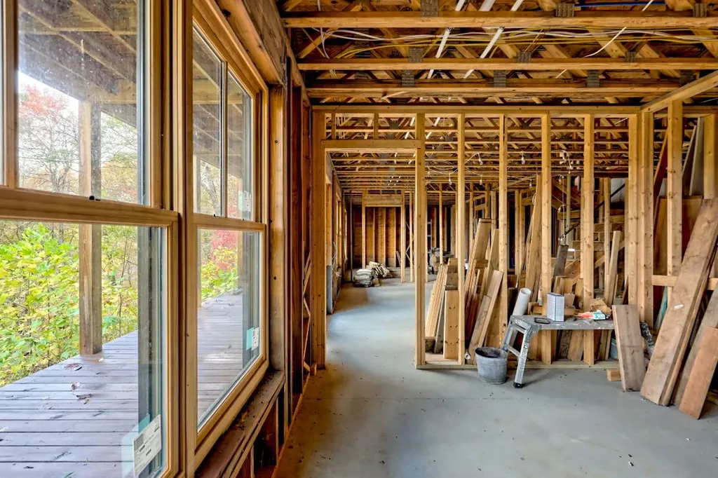 78 Natural Bridge Road Scaly Mountain NC 28755