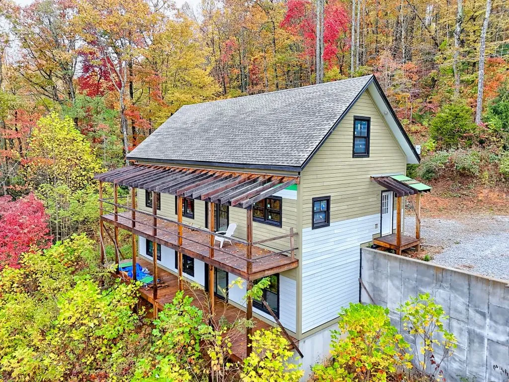 78 Natural Bridge Road Scaly Mountain NC 28755
