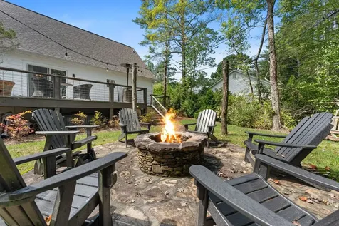 17 Highlands Walk Highlands NC 28741