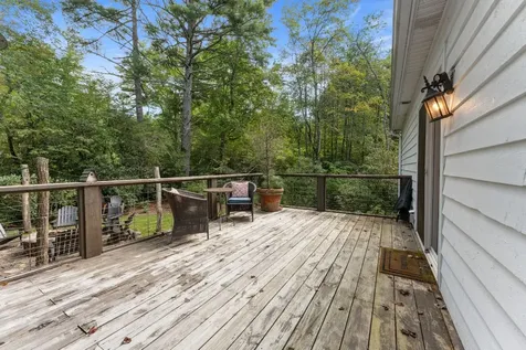 17 Highlands Walk Highlands NC 28741