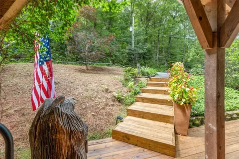 135 Holt Circle Highlands NC 28741