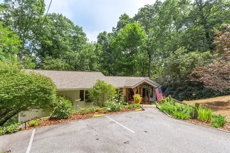 135 Holt Circle Highlands NC 28741