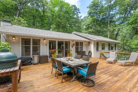 135 Holt Circle Highlands NC 28741