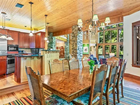 46 Mills Creek Drive Lake Toxaway NC 28747