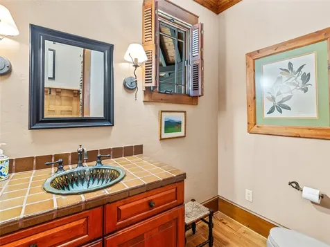 46 Mills Creek Drive Lake Toxaway NC 28747