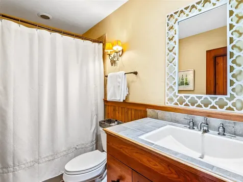 46 Mills Creek Drive Lake Toxaway NC 28747