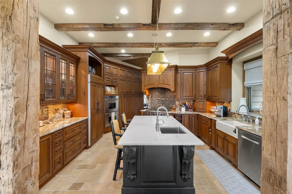 871 Garnet Rock Trail Highlands NC 28741