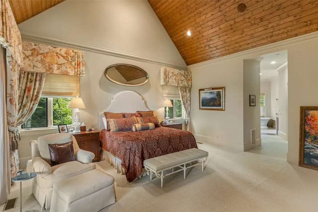 871 Garnet Rock Trail Highlands NC 28741