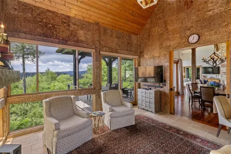 871 Garnet Rock Trail Highlands NC 28741