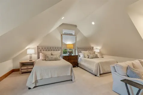 871 Garnet Rock Trail Highlands NC 28741