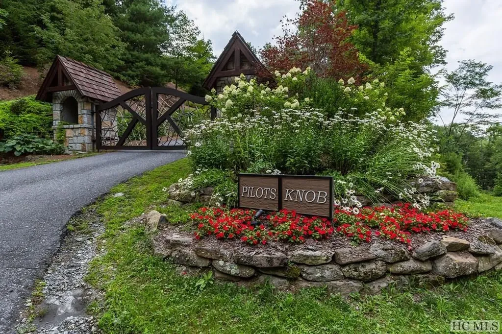 Lot 29 Bullbriar Drive Glenville NC 28736