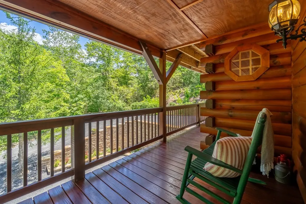 301 Cardinal Ridge Drive Highlands NC 28741