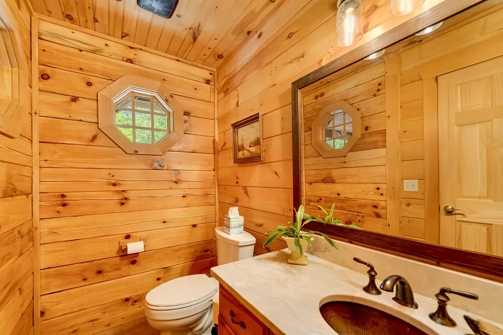 301 Cardinal Ridge Drive Highlands NC 28741