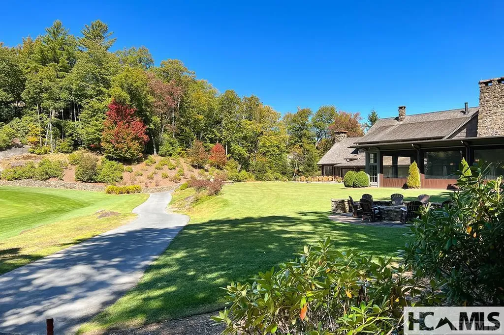 65 Cool Breeze Way Cashiers NC 28717