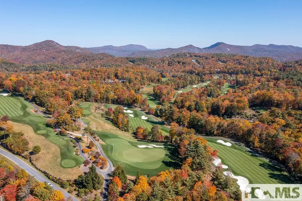 65 Cool Breeze Way Cashiers NC 28717
