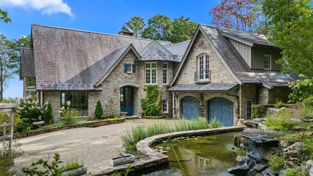 214 South Old Walhalla Road Highlands NC 28741