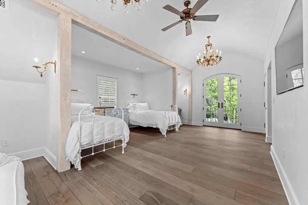 214 South Old Walhalla Road Highlands NC 28741
