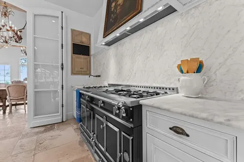 214 South Old Walhalla Road Highlands NC 28741