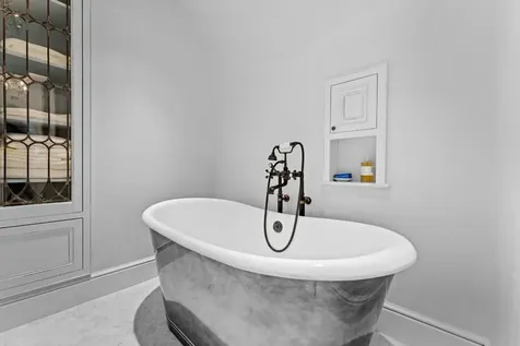 214 South Old Walhalla Road Highlands NC 28741