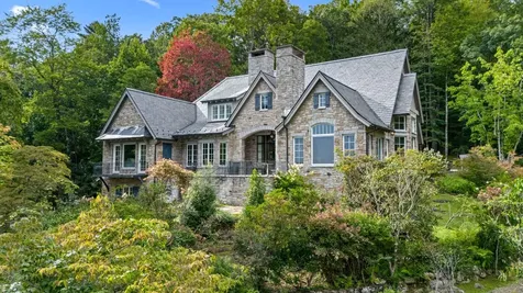 214 South Old Walhalla Road Highlands NC 28741